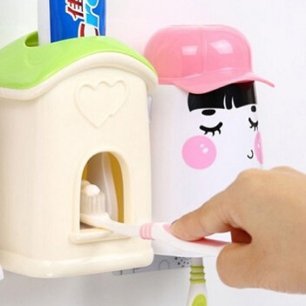 New cute automatic toothpaste dispenser with cup and 3 toothbrush holder for preorder