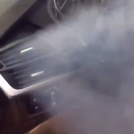 ✨PREORDER✨ Car atomization disinfection locomotive deodorization, deodorization, sterilization, formaldehyde removal, air conditioning nano air catalyst atomization liquid
*compatible with Nano air catalyst or car atomized disinfectant only (not included)
$69