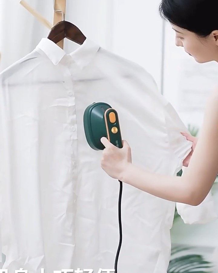 ✨PREORDER✨Royalstar hand-held steam electric iron home portable ironing clothes hanging ironing machine dormitory artifact electric iron small