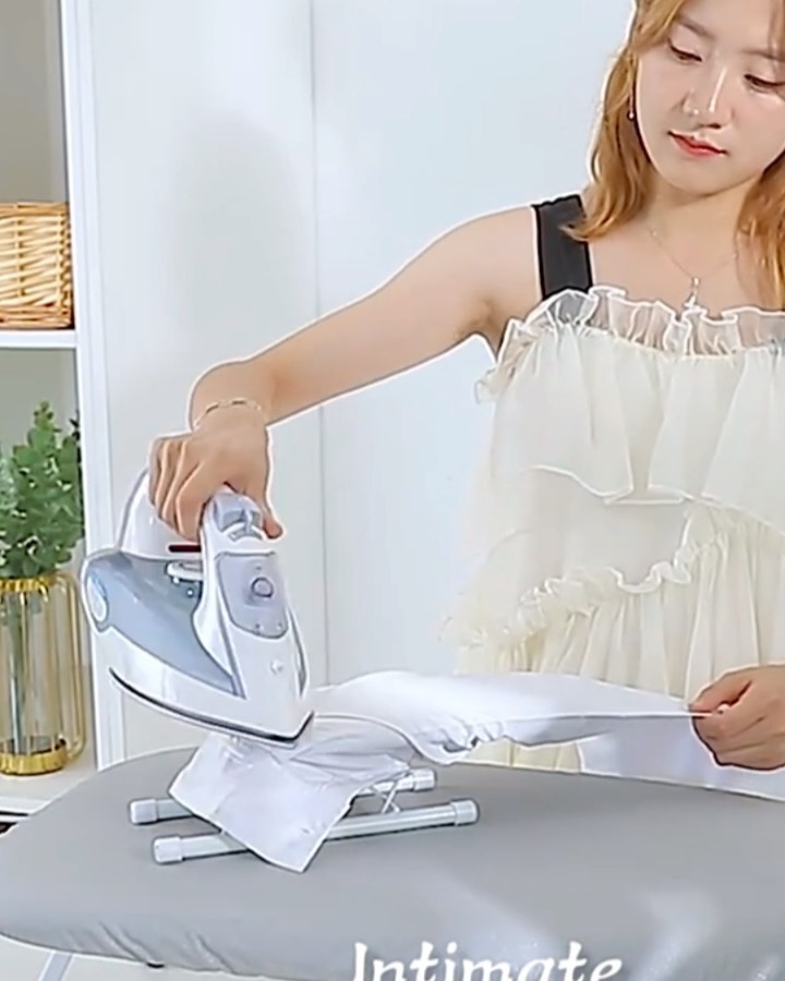 ✨PREORDER✨ Ironing board ironing board small desktop household folding iron mini ironing table pad ironing clothes board rack